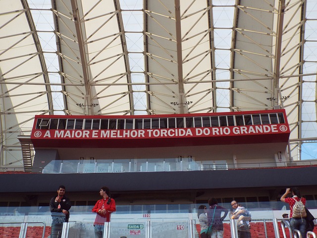 外界對諾伊 外界對諾伊